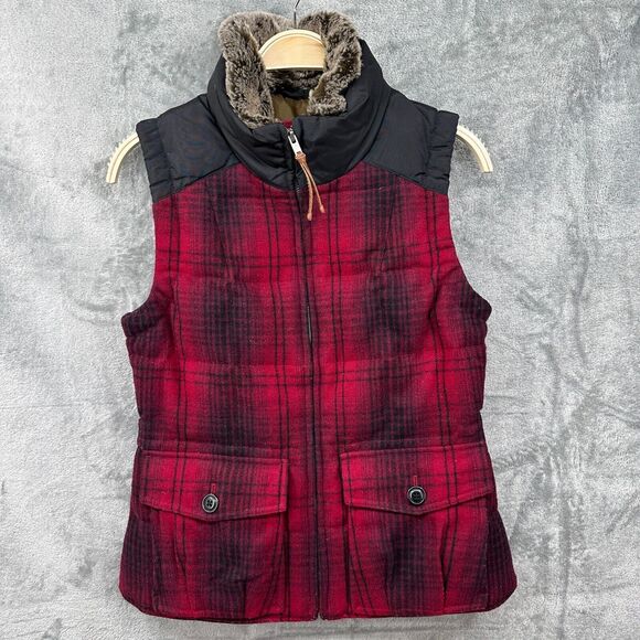 Eddie Bauer Yukon 550 Goose‎ Down Puffer Vest Women's Small Red Buffalo Plaid - Picture 2 of 6
